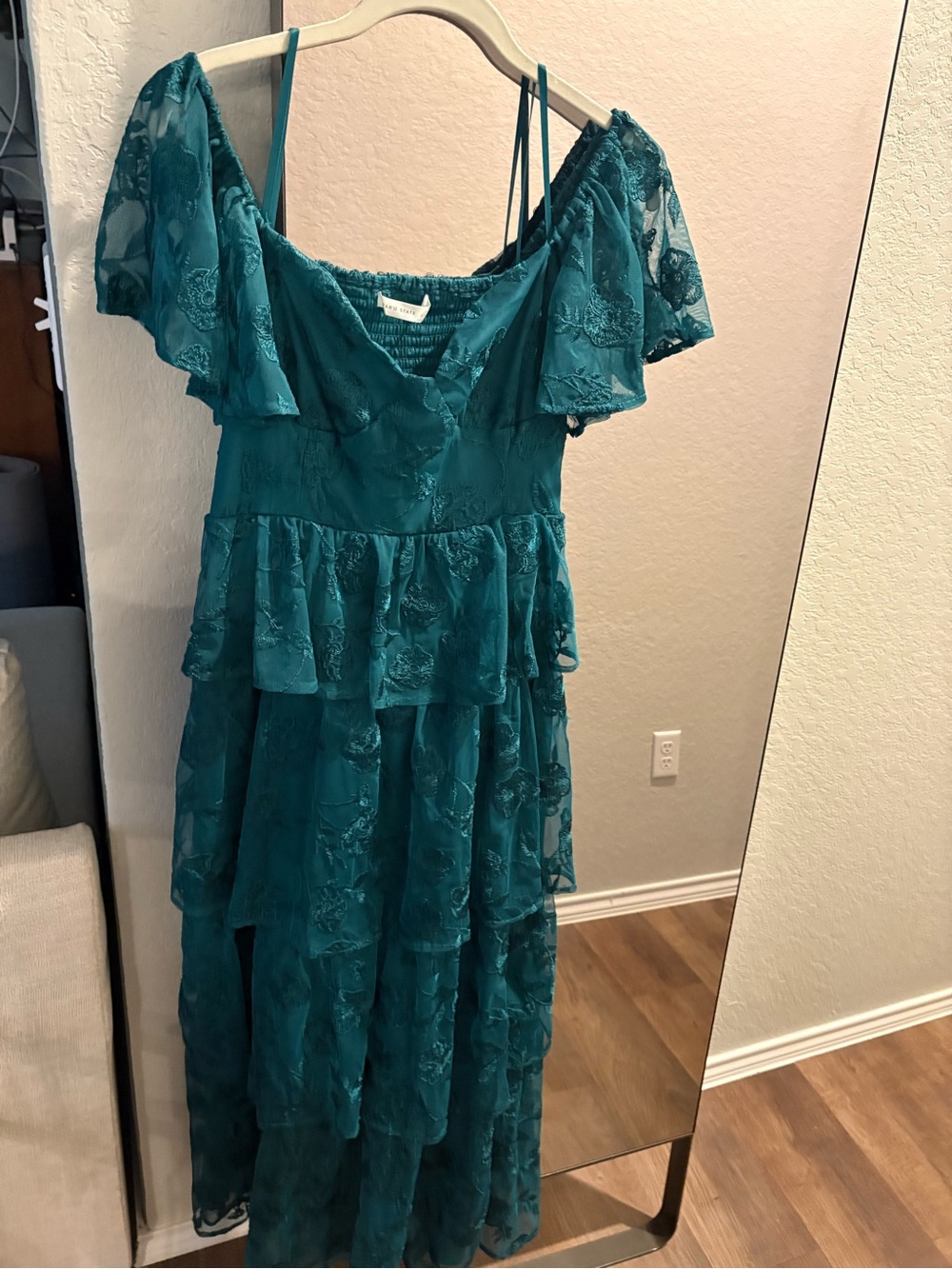 Midi Lace dress with stretch